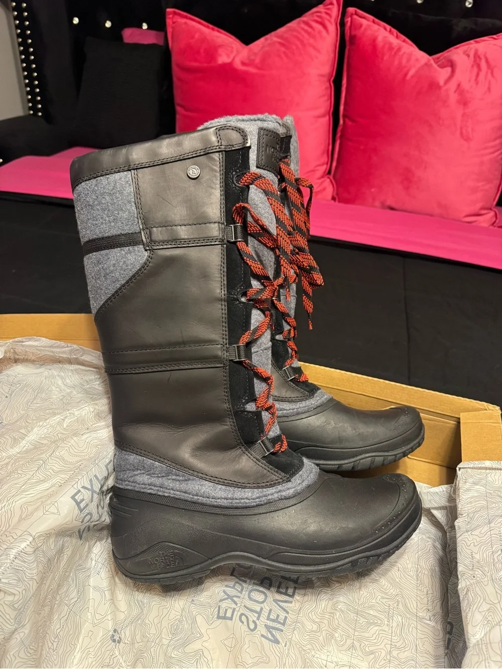 The North Face Women's Black and Gray Winter Lace-Up Boots with Red Accents